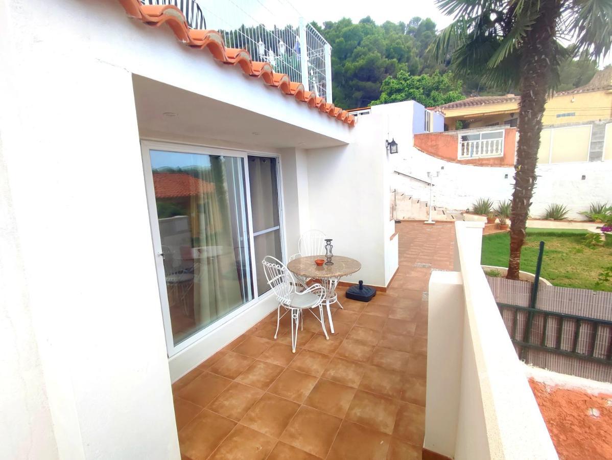 VILLA FALCONERA. A las faldas de la montaña. Gandía Exterior foto