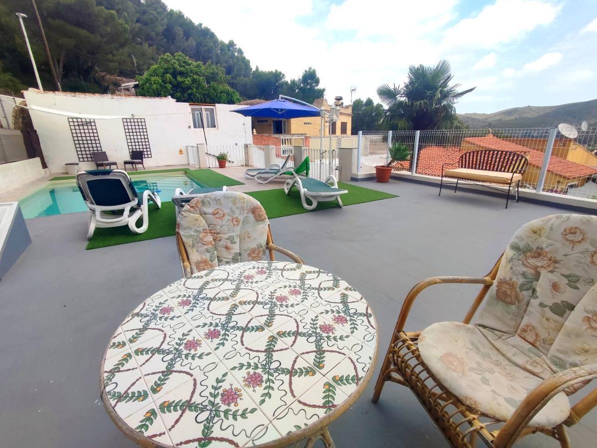 VILLA FALCONERA. A las faldas de la montaña. Gandía Exterior foto